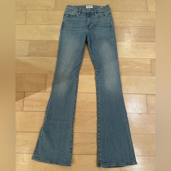Frame Denim Denim - THE INFAMOUS LE HIGH FLARES! Frame denim great condition, Summer my color!